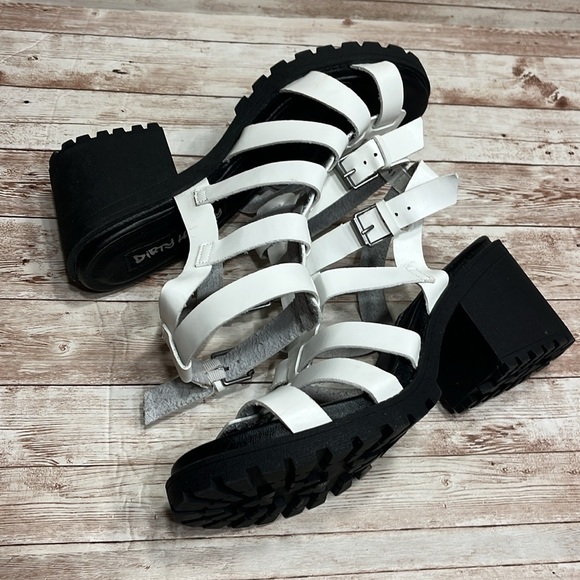 NWOB Dirty Laundry White Chunky Block Heel Roman Ankle Sandals Size 10 / 41 - Picture 4 of 7